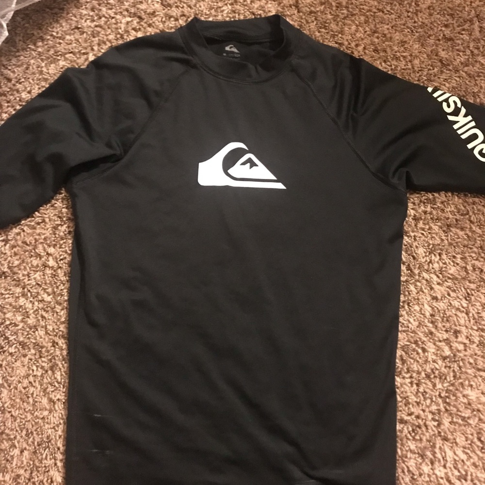 Swim/surf quicksilver shirt